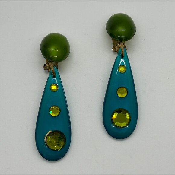 Vintage 1960s Lucite Dangle Clip-On Earrings Teal & Green Mod Design With Facete - Picture 2 of 16